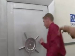 Titty الاباحية مارس الجنس بواسطة ال جدار