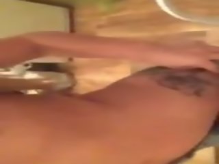 Показ від її ніпель пірсинг, безкоштовно ххх кіно fb