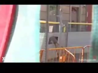 Μελαχρινός/ή δεμένος τσιμπούκι γαμώ δημόσιο