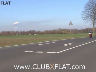 Clubxflat- 자전거 타는 사람 아기 towed 권리 immediately 다음의 breakdown: 무료 트리플 엑스 비디오 바