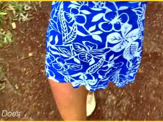 Wifey পায় ধরা খাওয়া নগ্ন মধ্যে risky গন striping প্রদর্শনী