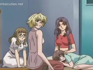 優秀 豐滿 巨乳 動漫 辣妹 得到 她的 的陰戶 性交 硬 夾