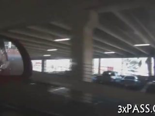 大 可愛的 女人 人妖