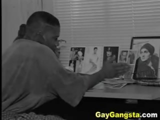 Hawt і sexually aroused blacksome youths насолоджуючись їх хардкор песик трахання