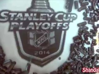 Shanda celebrates stanley чашка з a трахання & a сперма doughnut