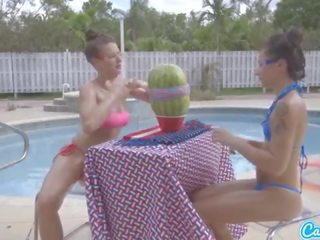 Camsoda مراهقون مع كبير الحمار و كبير الثدي initiate ل watermelon تفجر مع مطاط ba