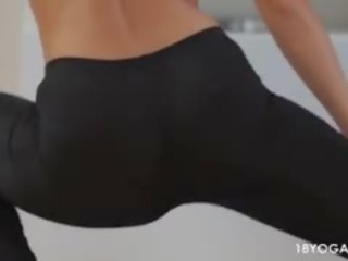 Yoga tiener krijgt anaal op stoel shortly immediately volgend training