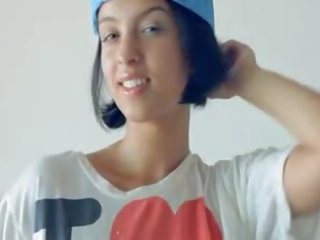 Skutočný veľký titty pornohviezda dildoing wow mačička