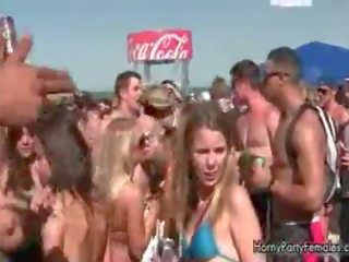いたずらな ブロンド 湯たんぽ 行き